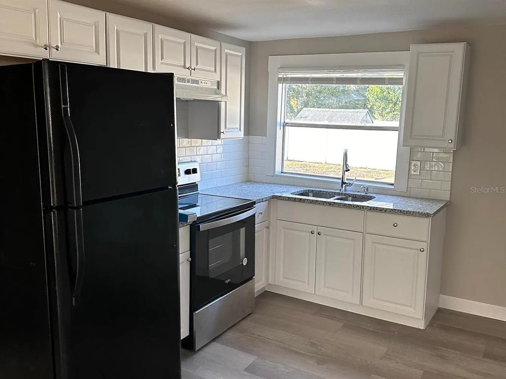 806 W 11TH STREET, SANFORD, FL — photo 5 of 12