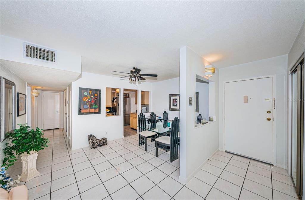 10365 PARADISE BOULEVARD UNIT 16, TREASURE ISLAND, FL — photo 5 of 51
