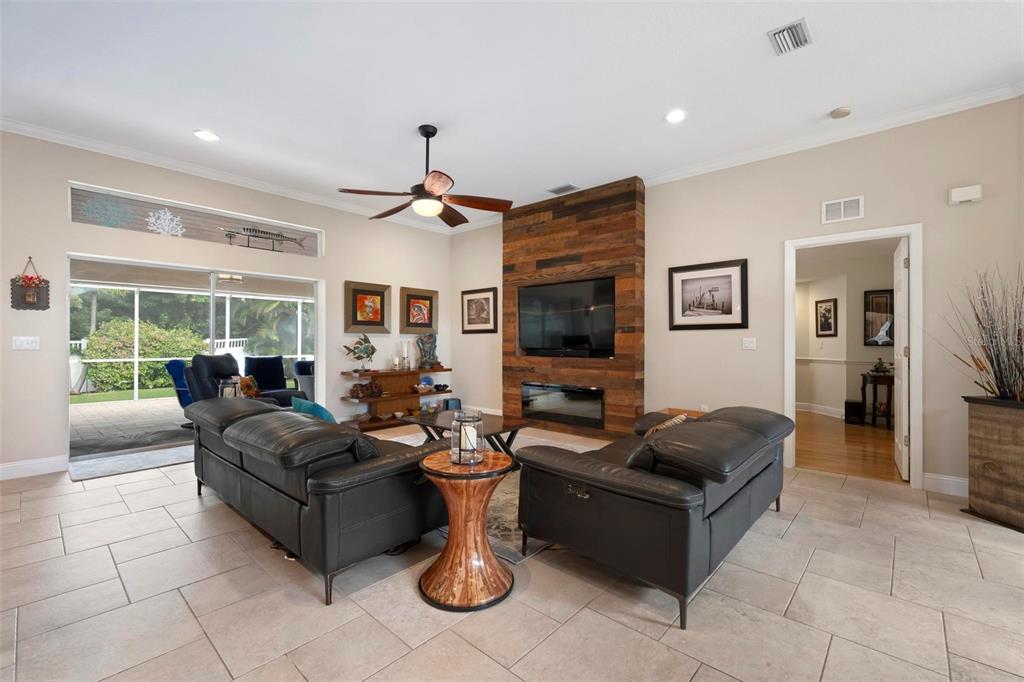 586 OAK BAY DRIVE, OSPREY, FL — photo 5 of 30