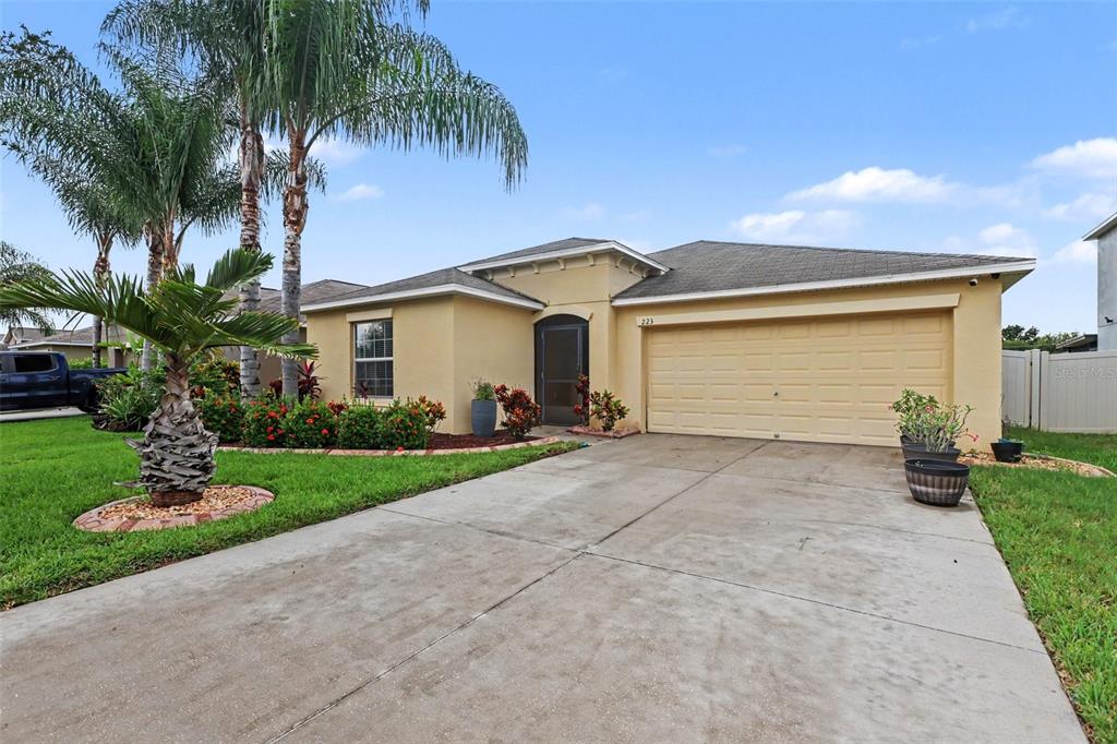 223 CASCADE BEND DRIVE, RUSKIN, FL — photo 2 of 24