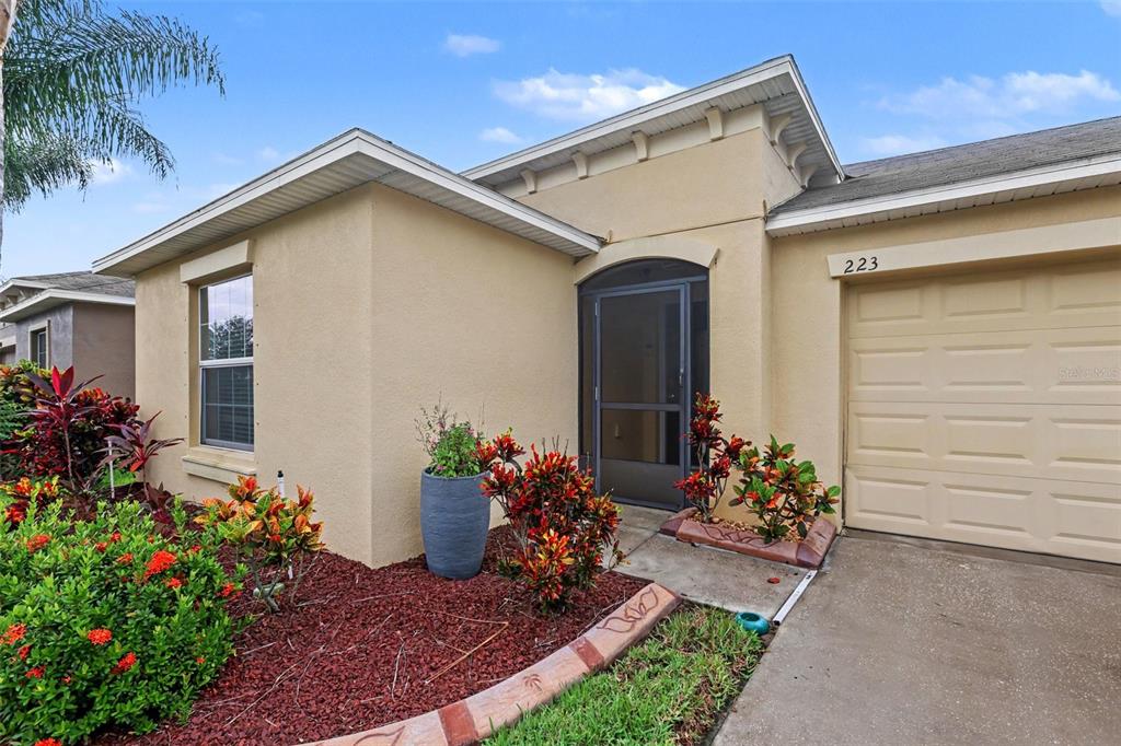 223 CASCADE BEND DRIVE, RUSKIN, FL — photo 4 of 24