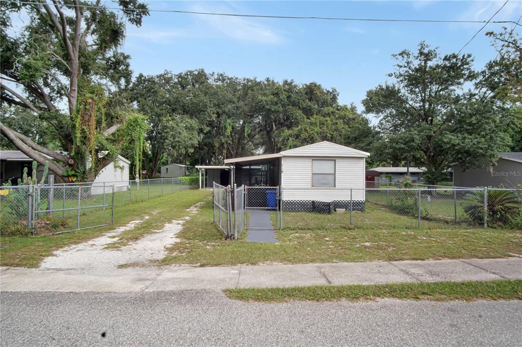 718 1ST STREET, POLK CITY, FL — photo 4 of 21
