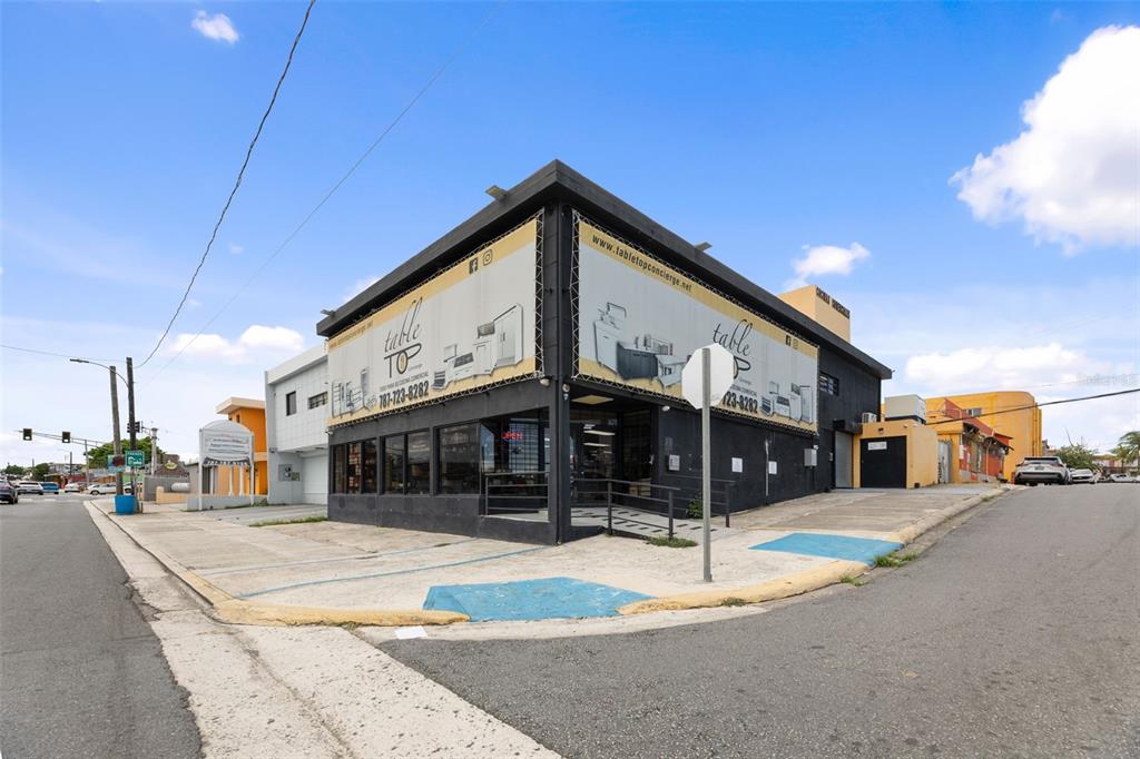 1271 AVE. AMERICO MIRANDA