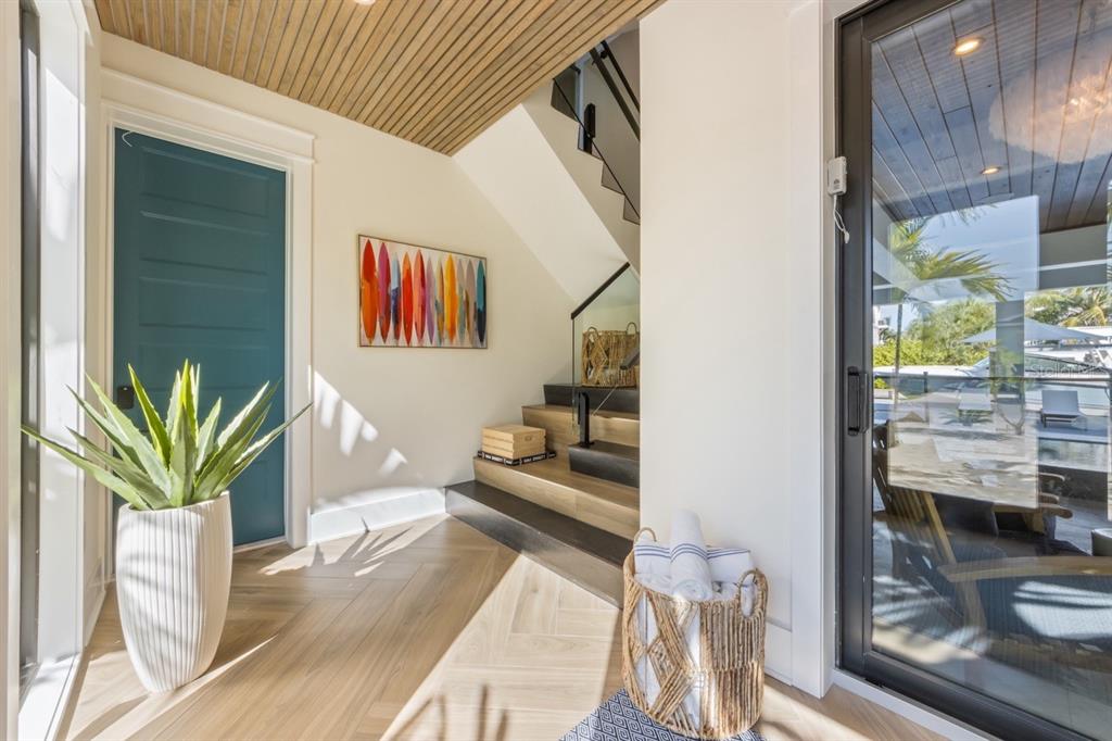 515 LOQUAT DRIVE, ANNA MARIA, FL — photo 5 of 30