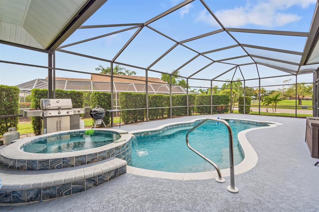4202 AUGUSTA TERRACE E, BRADENTON, FL — photo 4 of 30