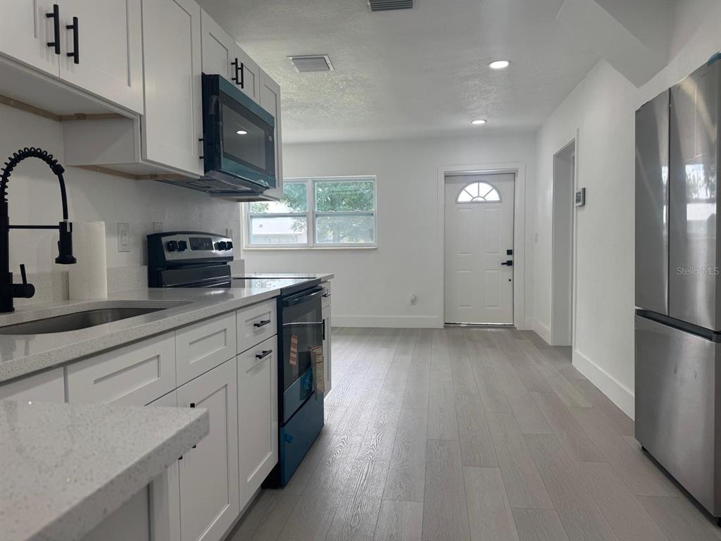 2148 CATALINA DRIVE N, CLEARWATER, FL — photo 3 of 23