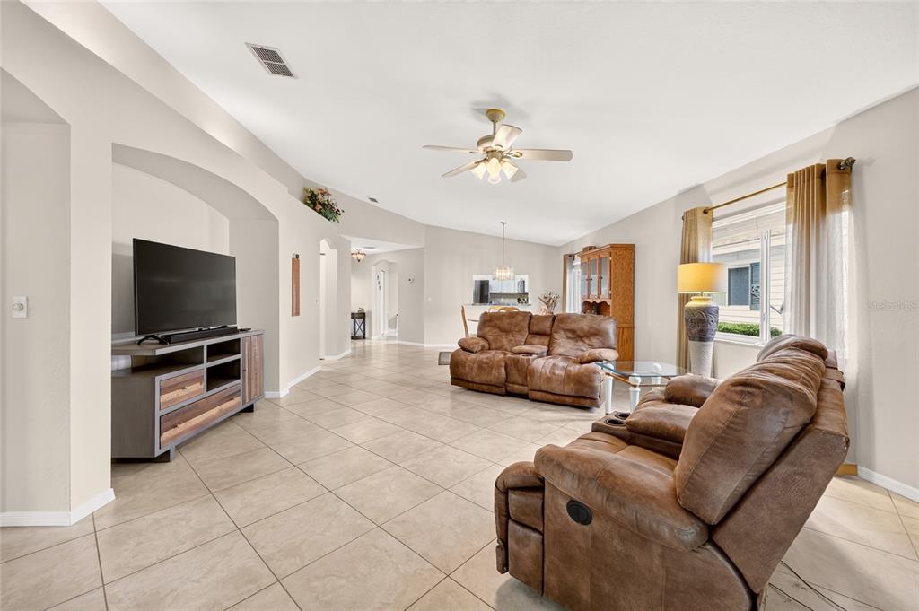 13338 SW 111TH CIRCLE, DUNNELLON, FL — photo 4 of 30