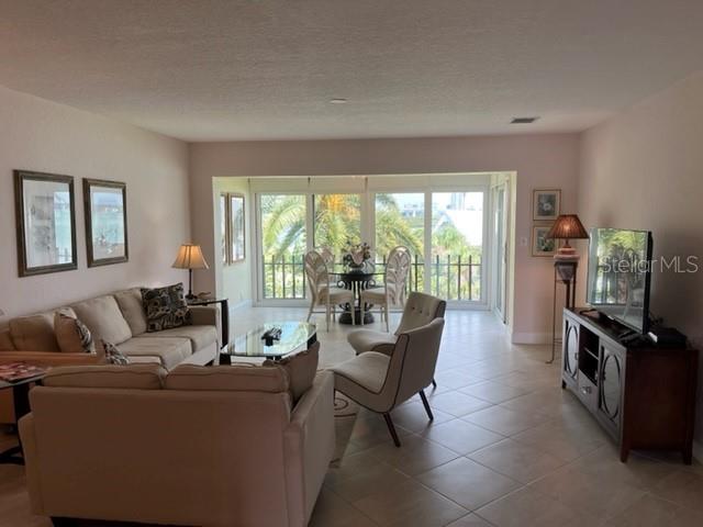 865 S GULFVIEW BOULEVARD UNIT 311, CLEARWATER, FL — photo 4 of 30
