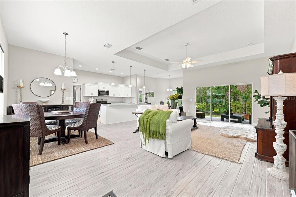 15450 CLIFF SWALLOW ROAD, WEEKI WACHEE, FL — photo 5 of 30