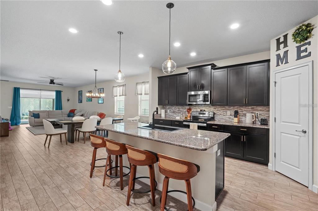 11658 MYSTERY LANE, ORLANDO, FL — photo 4 of 26