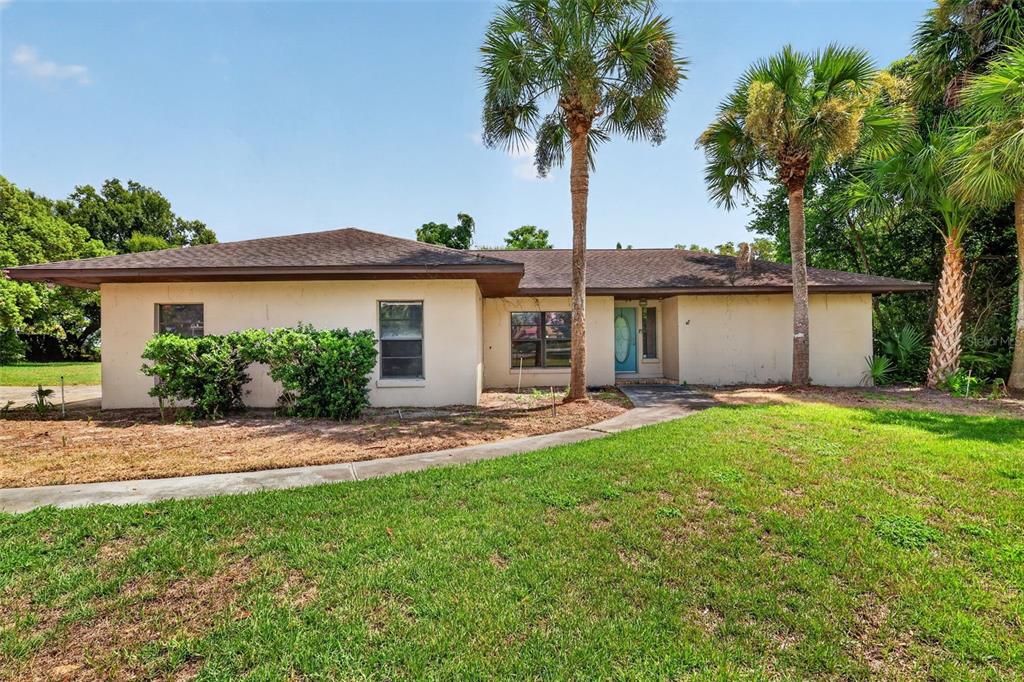 2085 SUSSEX DRIVE, MOUNT DORA, FL — photo 4 of 30