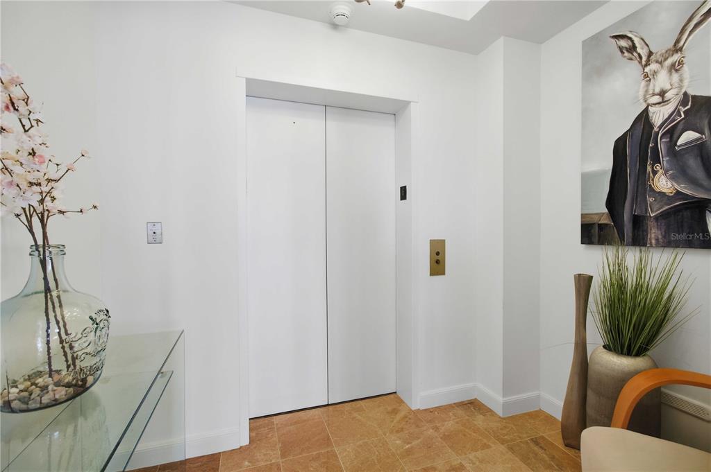 1241 GULF OF MEXICO DRIVE UNIT 608, LONGBOAT KEY, FL — photo 2 of 30