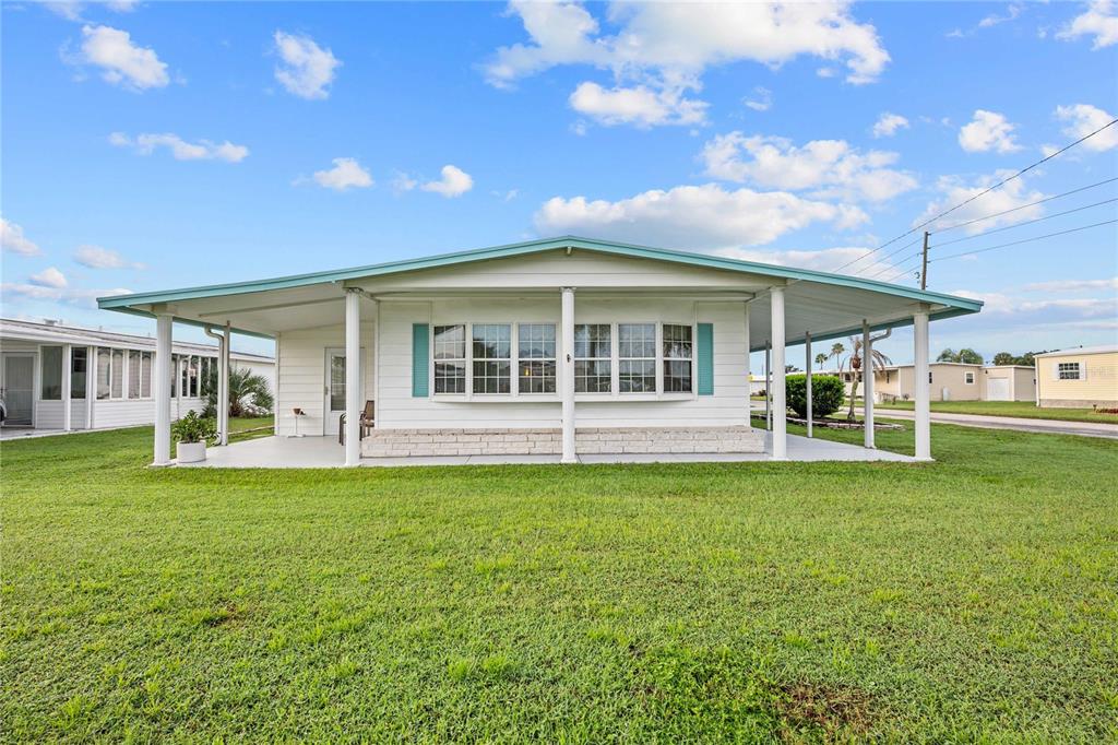 5352 PLANT STREET, ZEPHYRHILLS, FL — photo 3 of 30