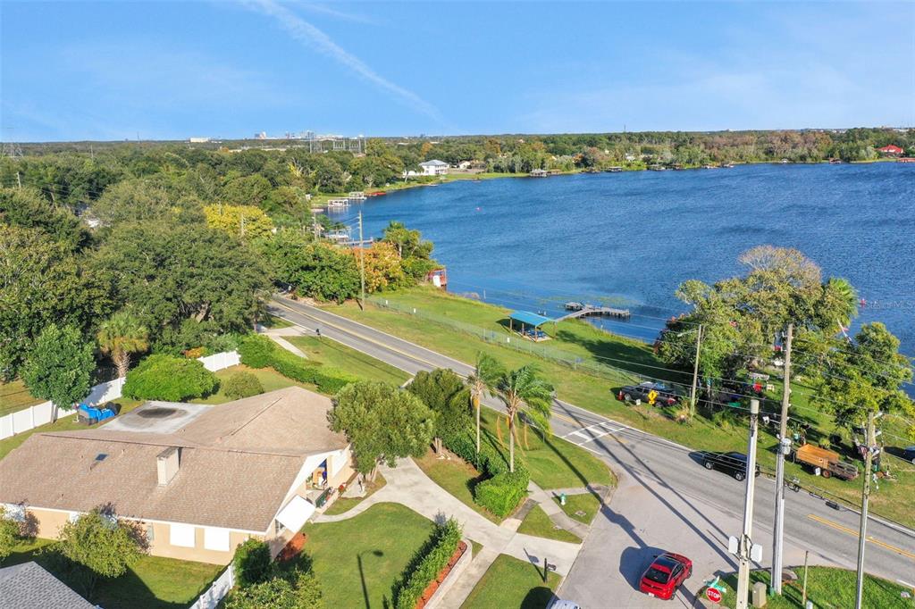 7001 SKYLANE DRIVE