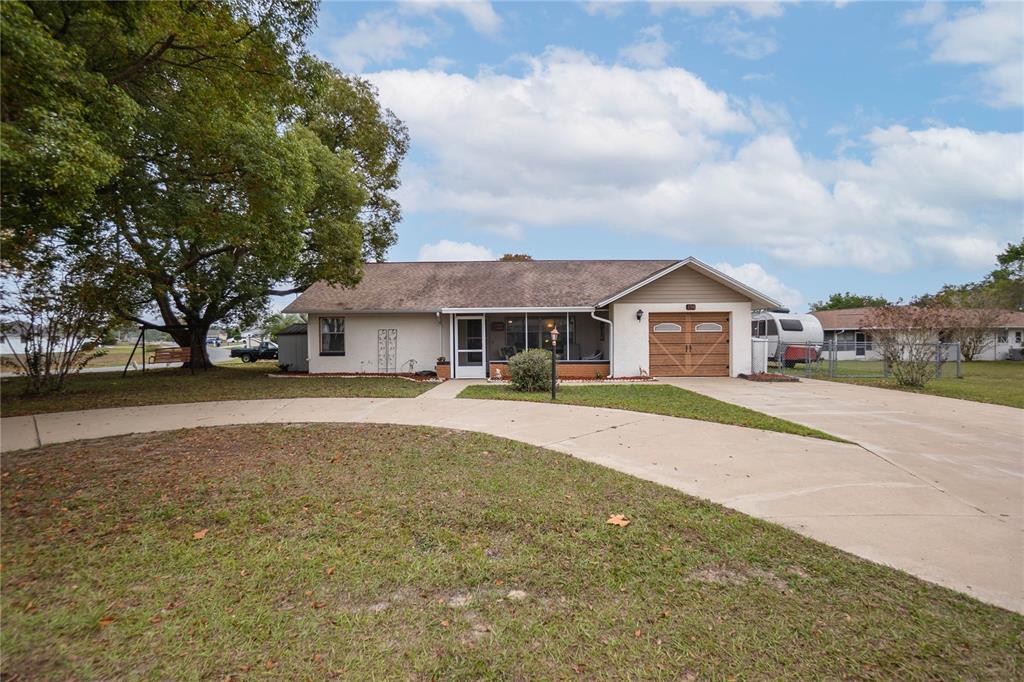 194 W SUGARBERRY LANE