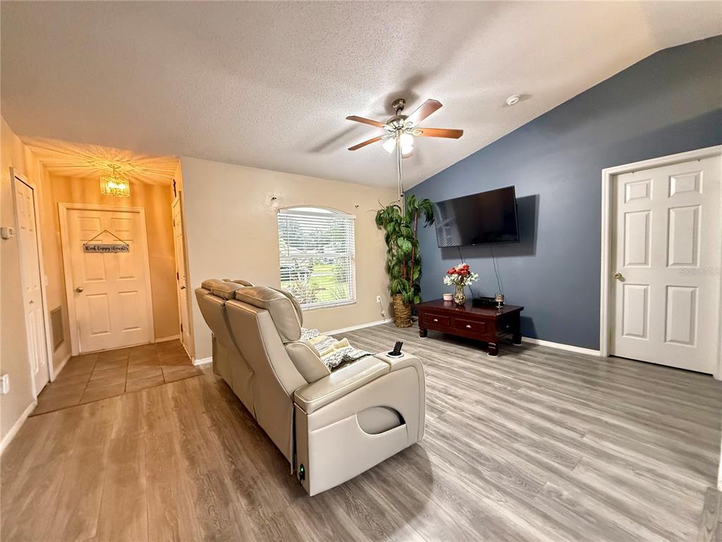 1414 SWAN COURT, POINCIANA, FL — photo 5 of 30