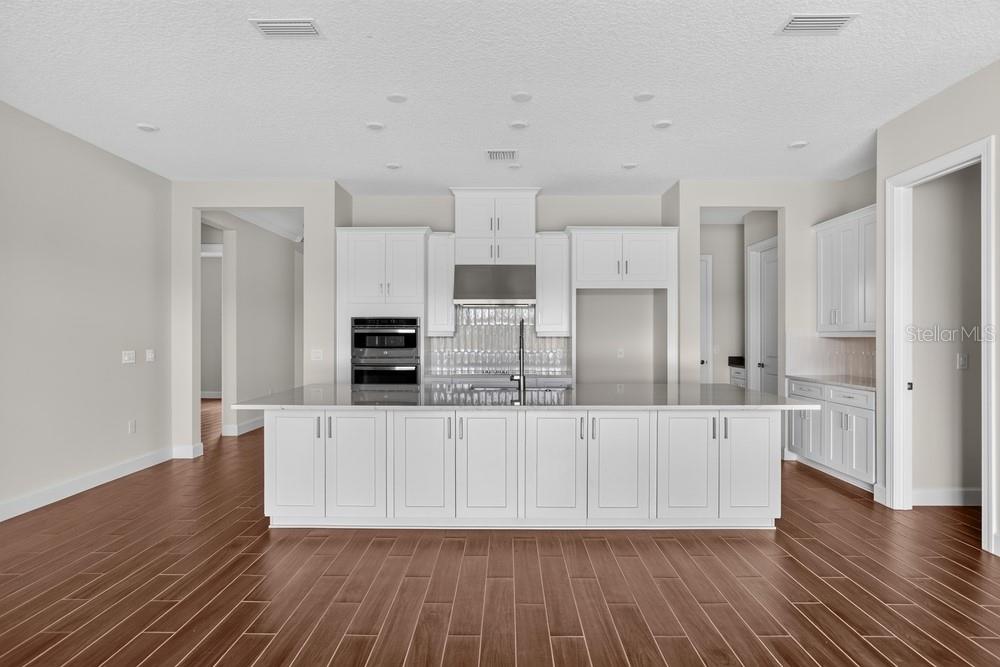 5683 NEVIS TERRACE, KISSIMMEE, FL — photo 2 of 48