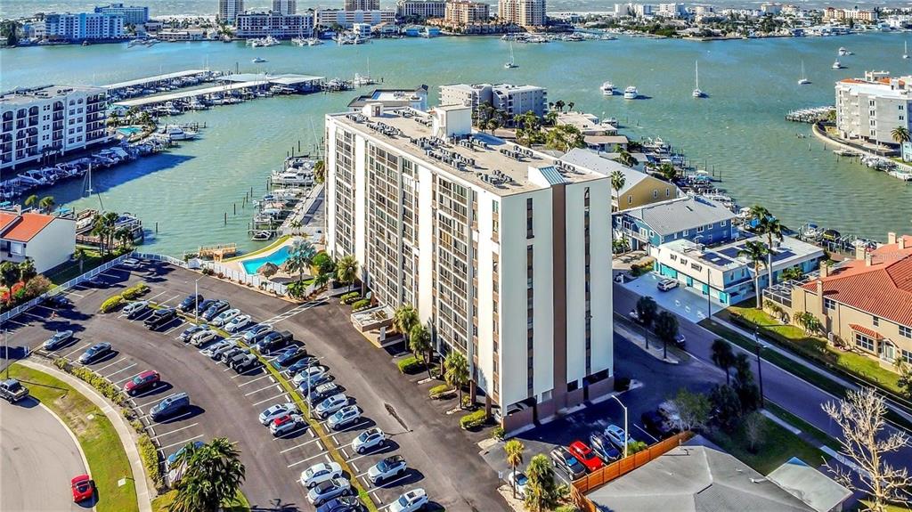 255 DOLPHIN POINT UNIT 305