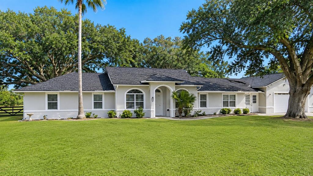 3635 STEPHEN ROAD, LADY LAKE, FL — photo 2 of 27