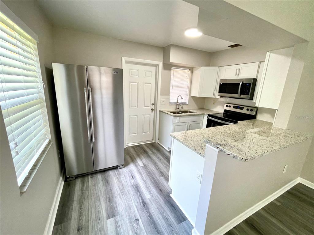 810 LEXINGTON STREET, LAKELAND, FL — photo 4 of 14