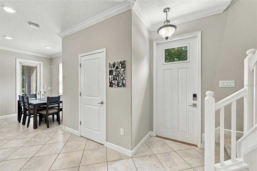 6611 ROCKY PARK STREET, TAMPA, FL — photo 3 of 28