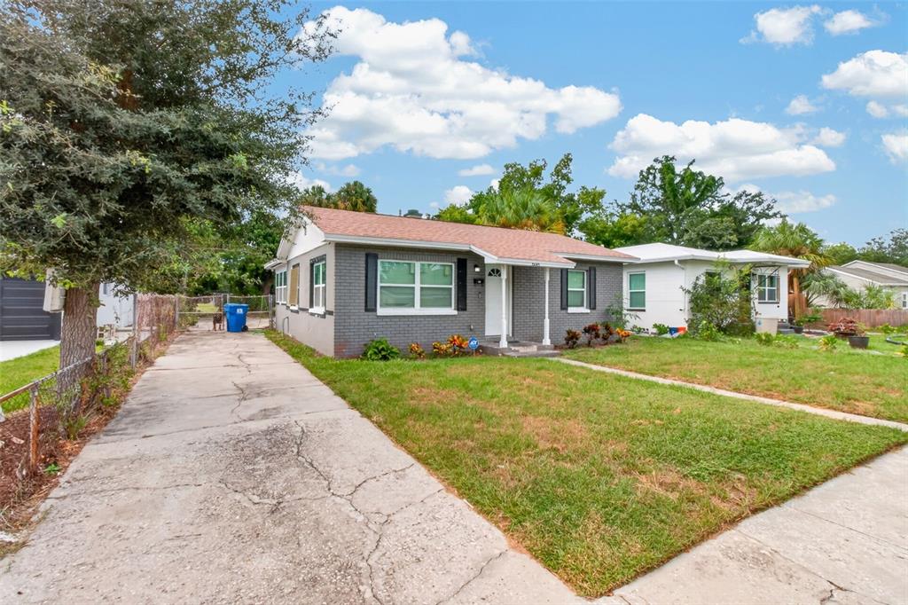 2452 17TH AVENUE S, ST PETERSBURG, FL — photo 2 of 35