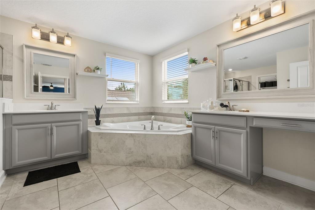 512 WESTCHESTER COURT, DAVENPORT, FL — photo 5 of 30