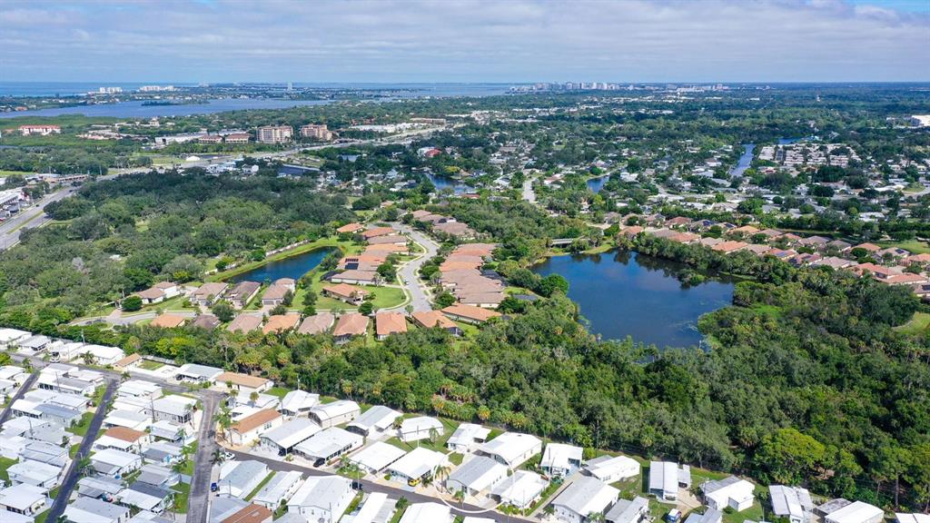 84 SOUTHWINDS DRIVE, SARASOTA, FL — photo 4 of 30