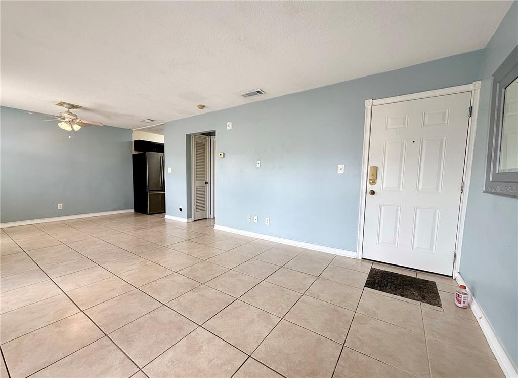 4784 BEACH DRIVE SE UNIT B, ST PETERSBURG, FL — photo 3 of 30