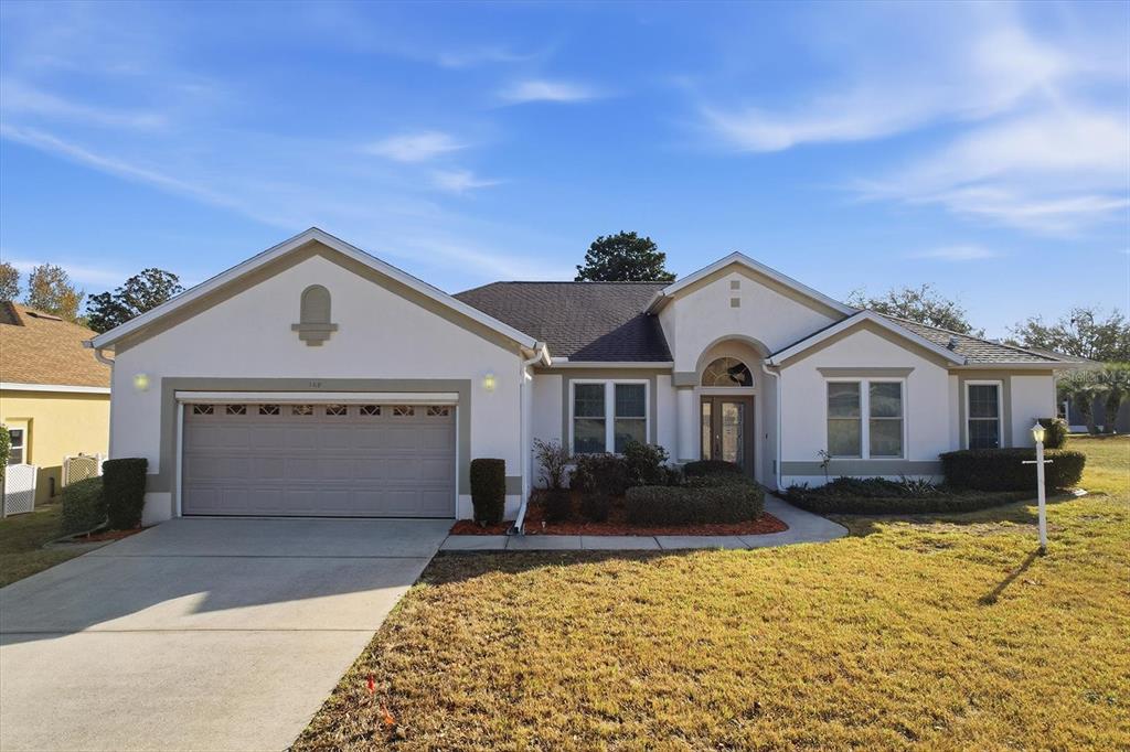 188 W ROMANY LOOP
