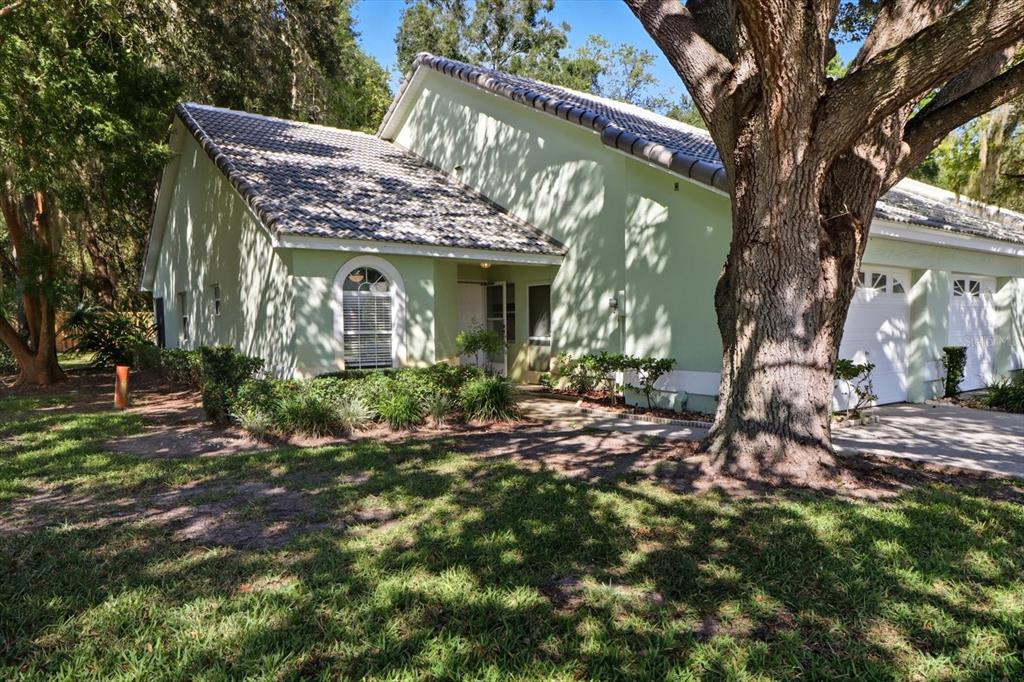 809 INVERIE DRIVE