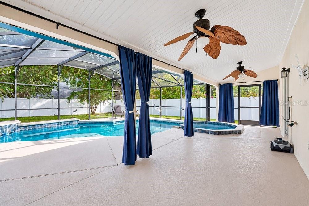 204 HARBOR DRIVE, WINTER GARDEN, FL — photo 2 of 28