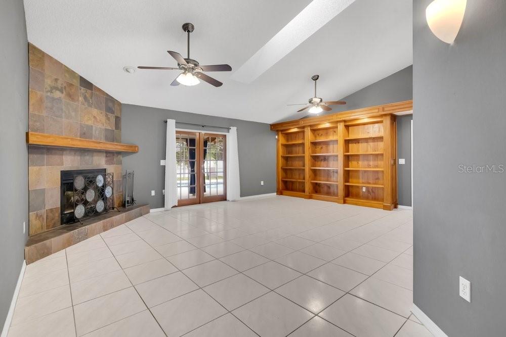 204 HARBOR DRIVE, WINTER GARDEN, FL — photo 3 of 28