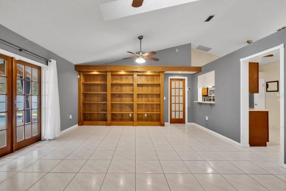 204 HARBOR DRIVE, WINTER GARDEN, FL — photo 4 of 28