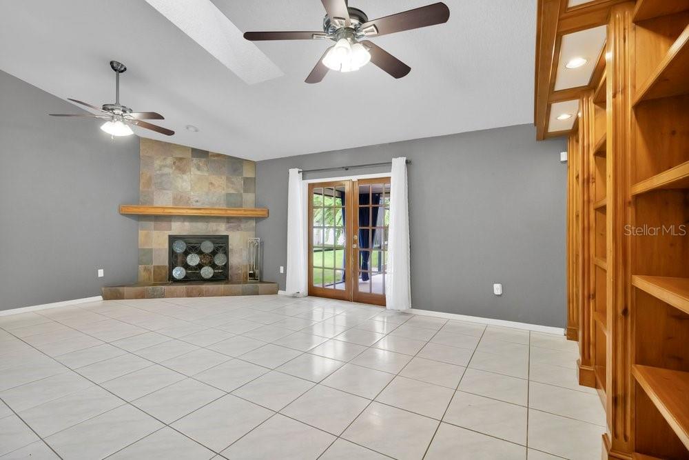 204 HARBOR DRIVE, WINTER GARDEN, FL — photo 5 of 28