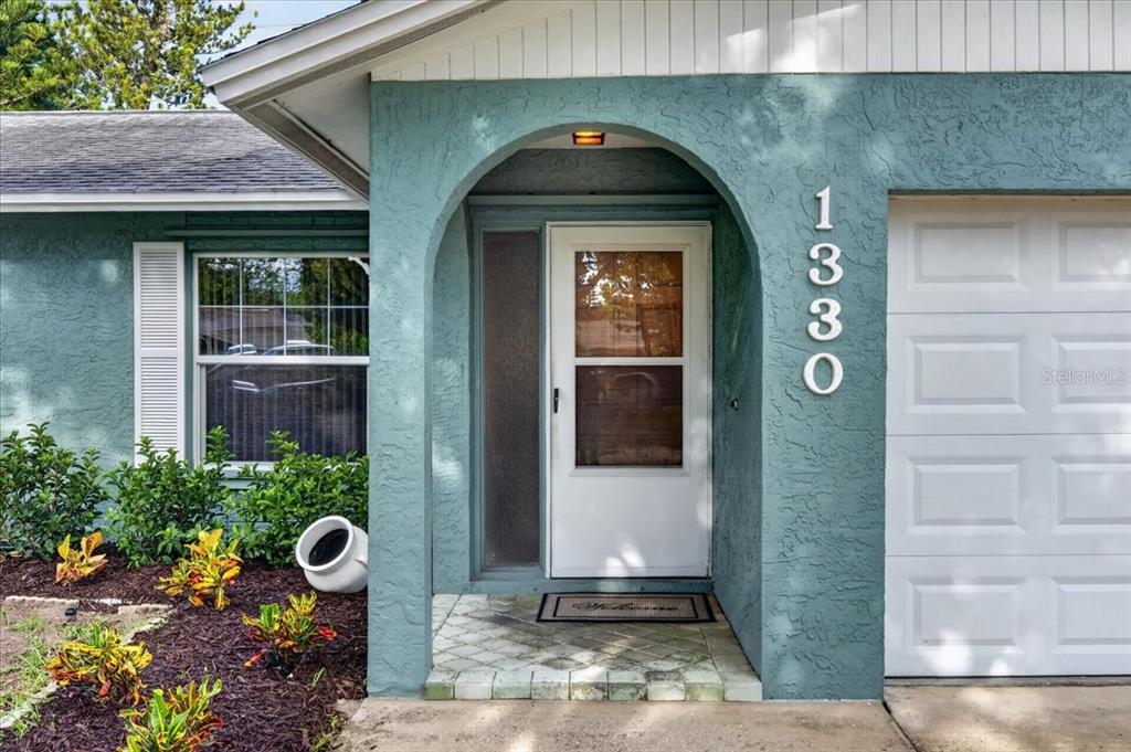 1330 WILDWOOD COURT, DUNEDIN, FL — photo 2 of 44