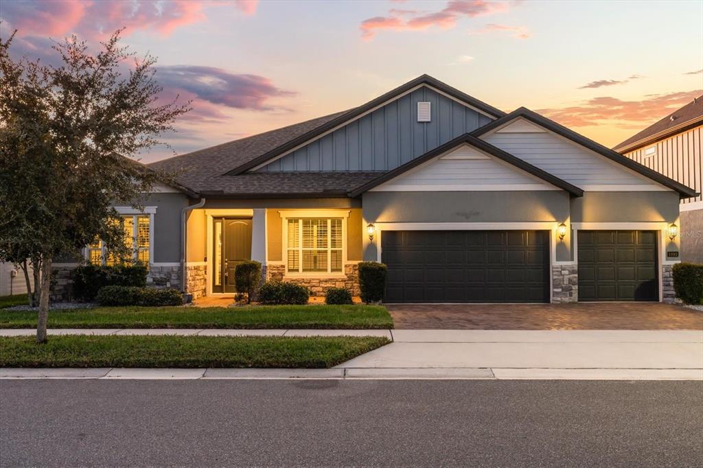 1092 WADING WATERS CIRCLE