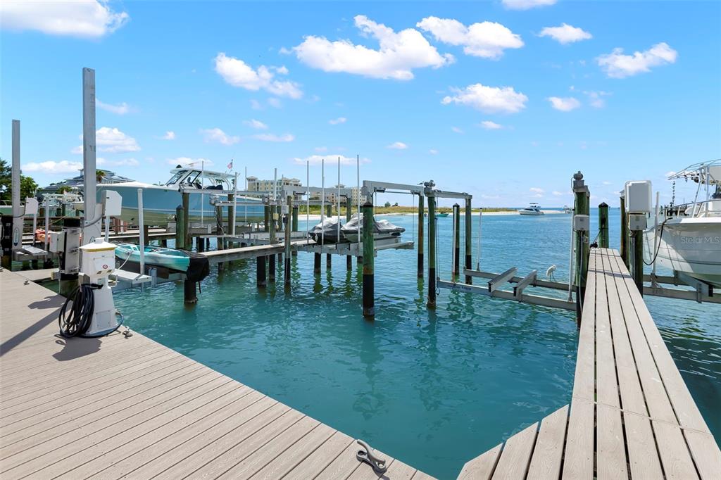 1100 PINELLAS BAYWAY S UNIT I4, TIERRA VERDE, FL — photo 4 of 30