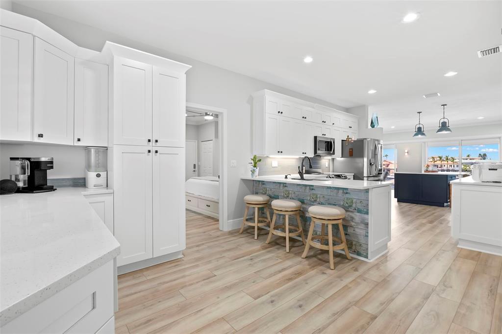 1100 PINELLAS BAYWAY S UNIT I4, TIERRA VERDE, FL — photo 5 of 30