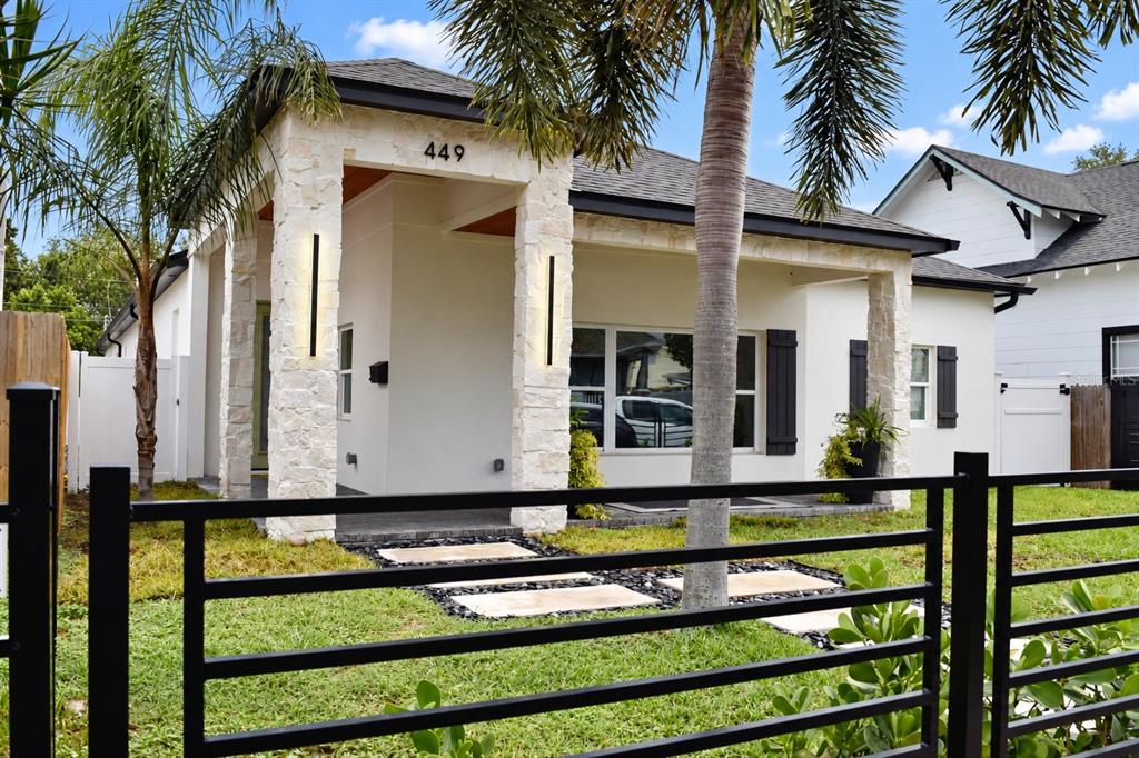 449 12TH AVENUE N, ST PETERSBURG, FL — photo 3 of 30