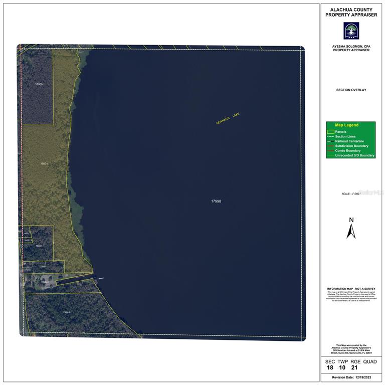 This is a property appraiser map showing land parcels along the edge of Newnan's Lake — SE HAWTHORNE ROAD, GAINESVILLE, FL