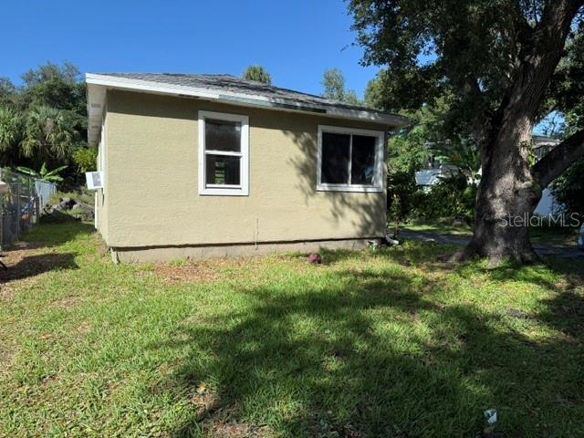 1721 GRANVILLE COURT S, ST PETERSBURG, FL — photo 3 of 8