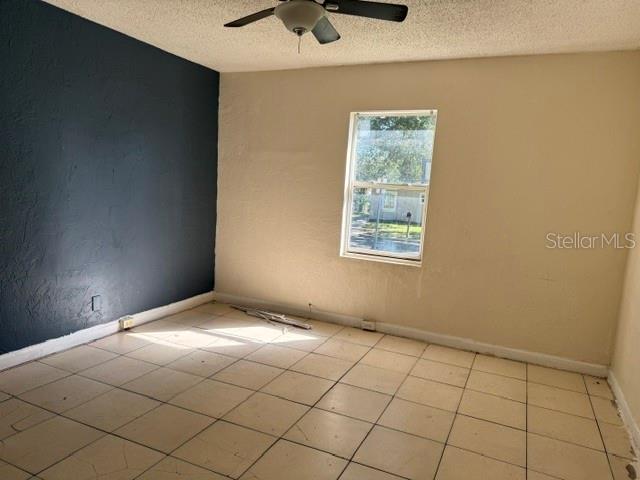 1721 GRANVILLE COURT S, ST PETERSBURG, FL — photo 4 of 8