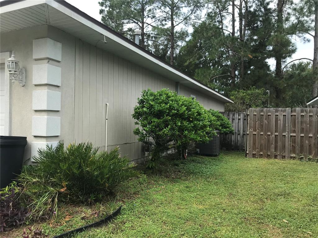 4328 NW 36TH TERRACE, GAINESVILLE, FL — photo 3 of 27