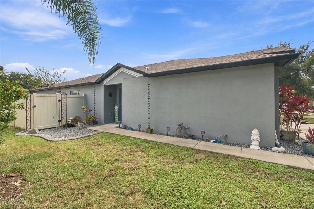 15412 QUAIL WOODS PLACE, RUSKIN, FL — photo 4 of 30