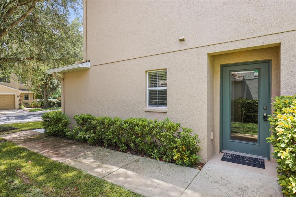 2916 ROYAL TUSCAN LANE, VALRICO, FL — photo 2 of 30