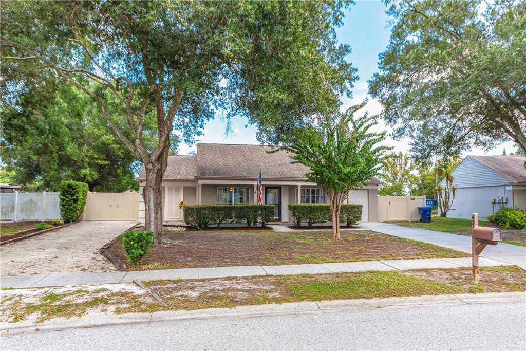 4311 COUNTY BREEZE DRIVE, NEW PORT RICHEY, FL — photo 2 of 30