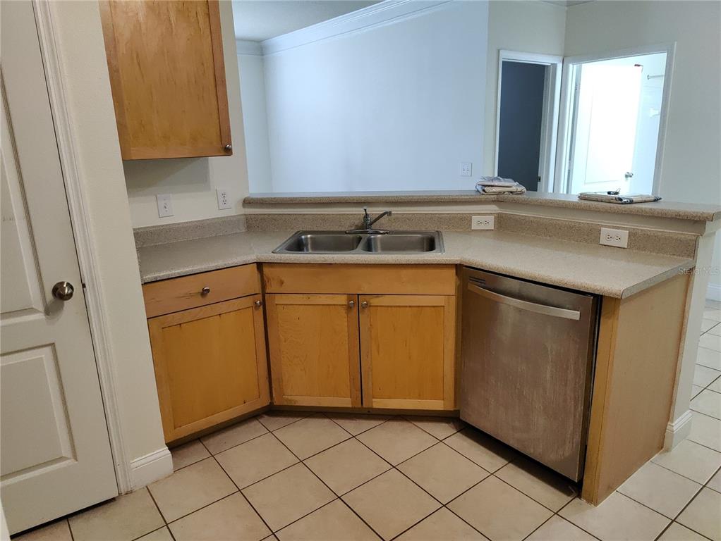 8813 VILLA VIEW CIRCLE UNIT 104, ORLANDO, FL — photo 4 of 14