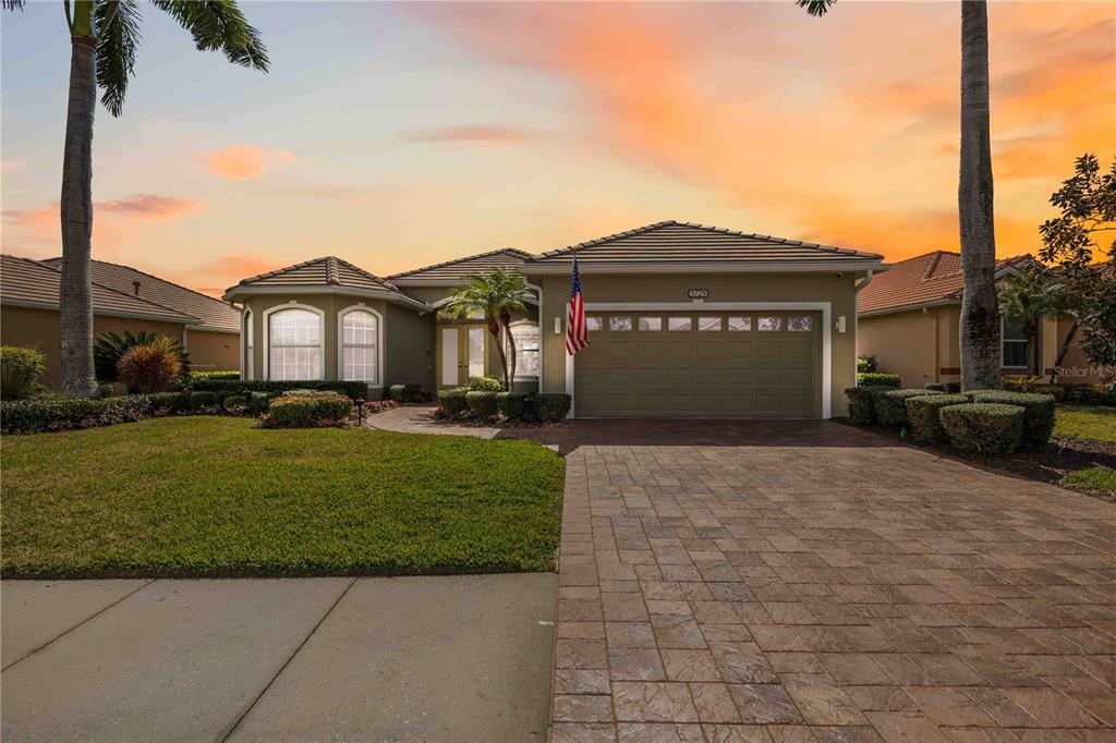 5725 WHITE JASMINE WAY
