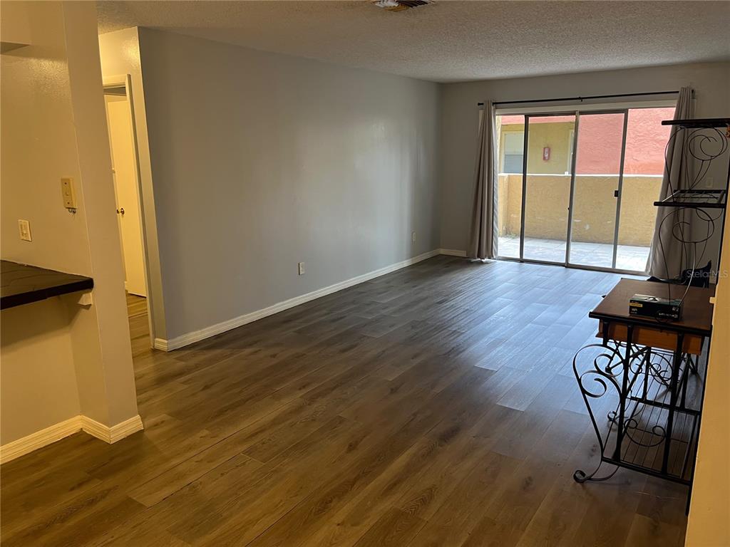 616 KENWICK CIRCLE UNIT 105, CASSELBERRY, FL — photo 2 of 16